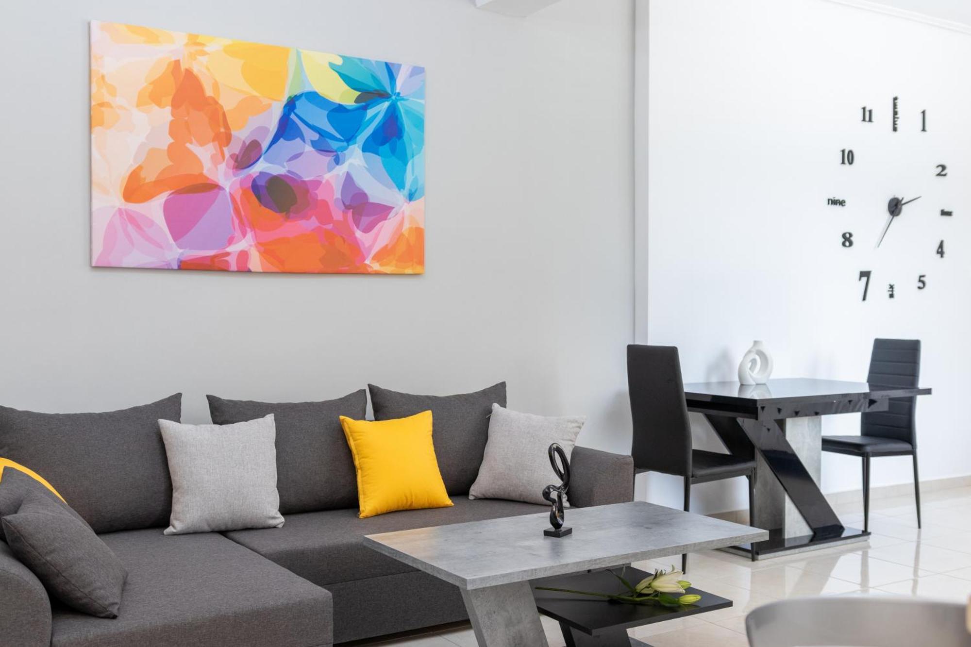 H4 Art Sparta Apartment Bagian luar foto