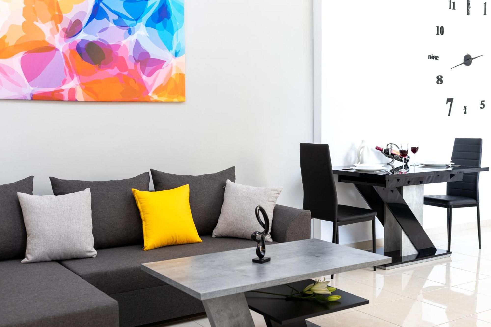 H4 Art Sparta Apartment Bagian luar foto